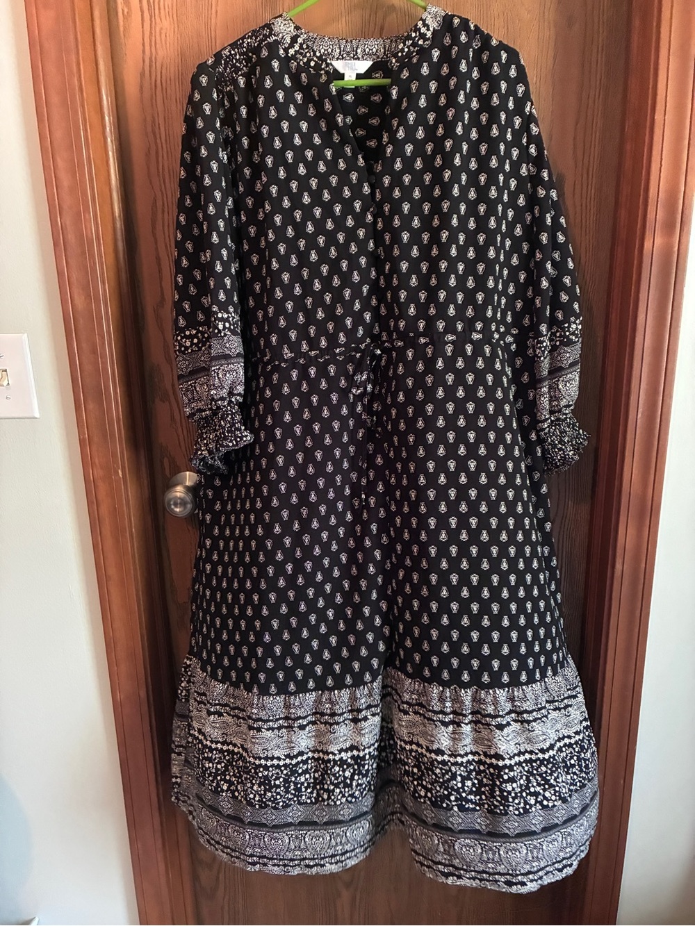 Time and Tru Black Dress with White Paisley Pattern